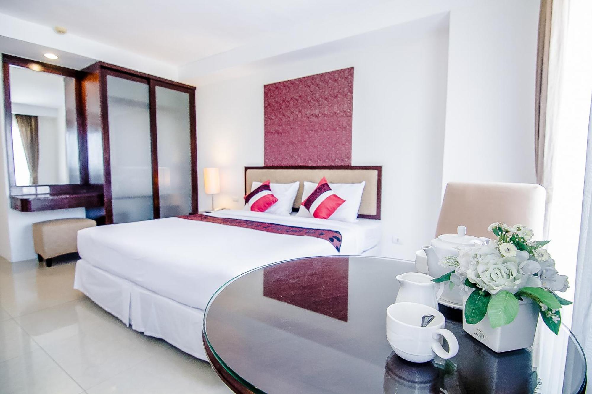Romance Hotel Bangna Бангкок Экстерьер фото
